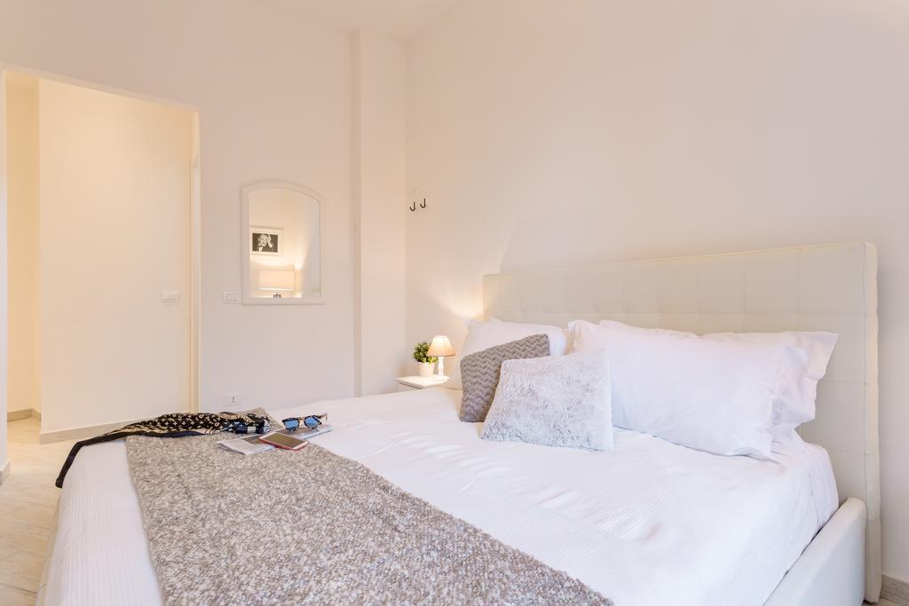 Townhouse By The Spanish Steps Rome Bilik gambar