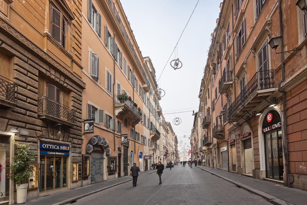 Townhouse By The Spanish Steps Rome Bilik gambar