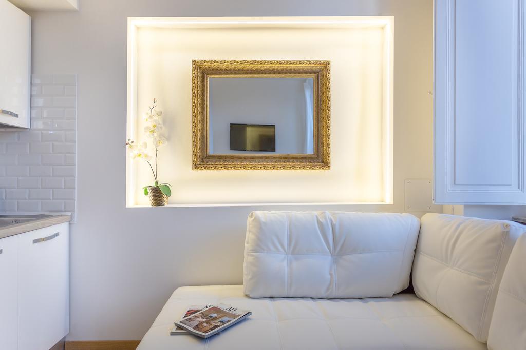 Townhouse By The Spanish Steps Rome Bilik gambar