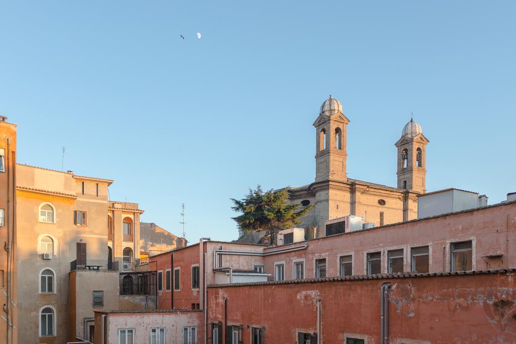 Townhouse By The Spanish Steps Rome Bilik gambar