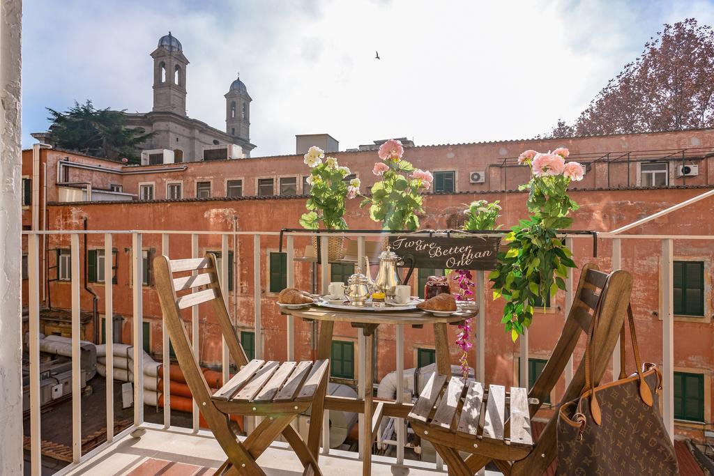 Townhouse By The Spanish Steps Rome Bilik gambar